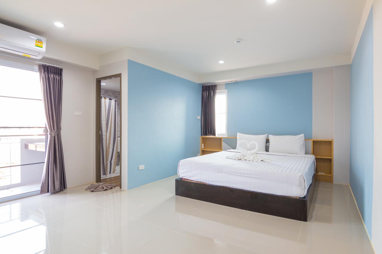 City 2 Lampang Extérieur photo