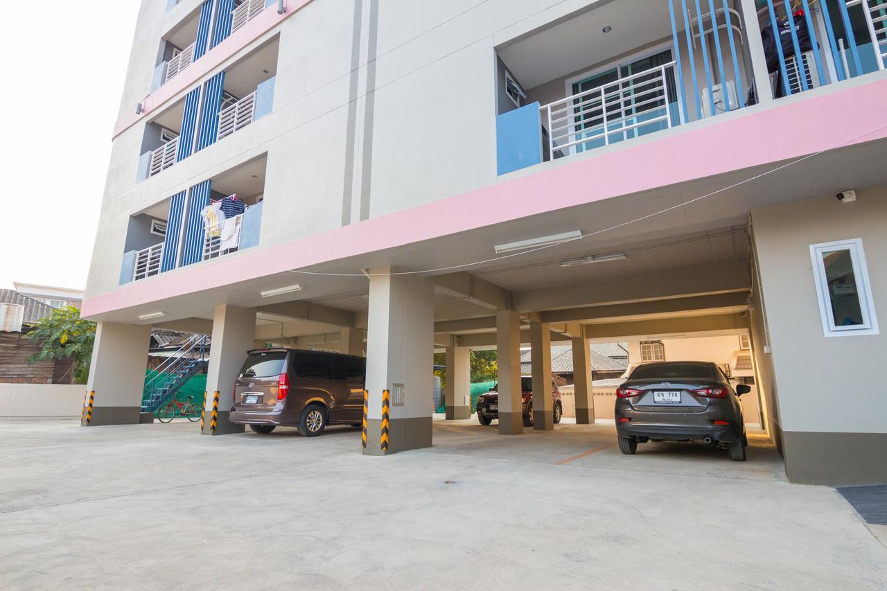City 2 Lampang Extérieur photo