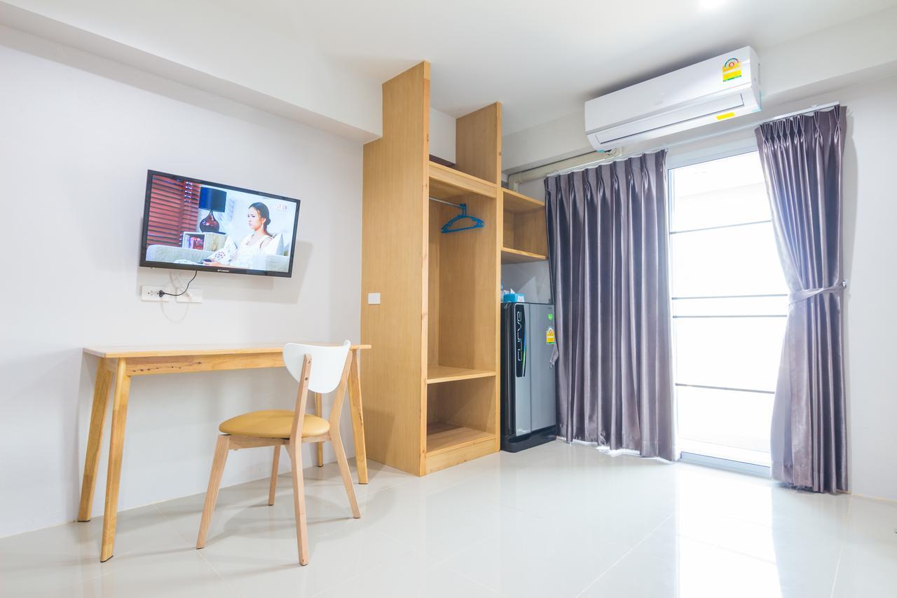 City 2 Lampang Extérieur photo