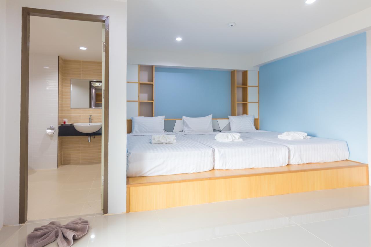 City 2 Lampang Extérieur photo